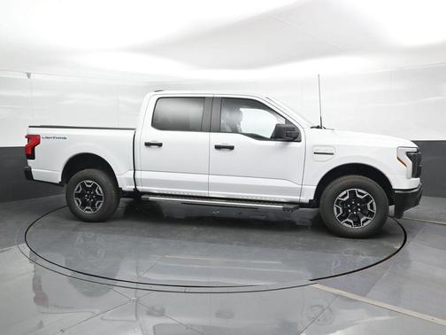 2023 Ford F-150 Lightning Pro