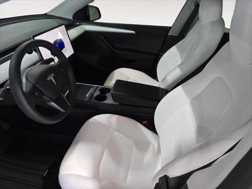 2024 Tesla Model Y Long Range Dual Motor All-Wheel Drive