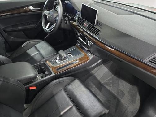 2020 Audi Q5 45 Premium Plus