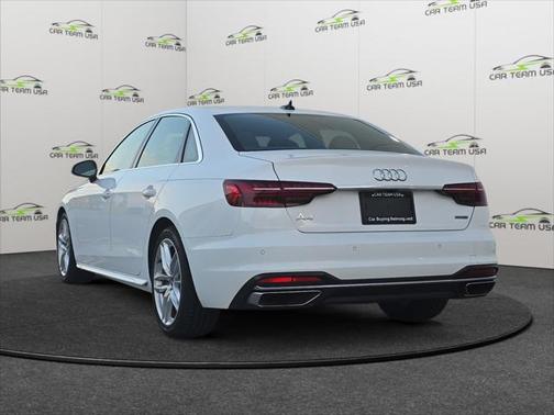 2022 Audi A4 45 S line Premium Plus