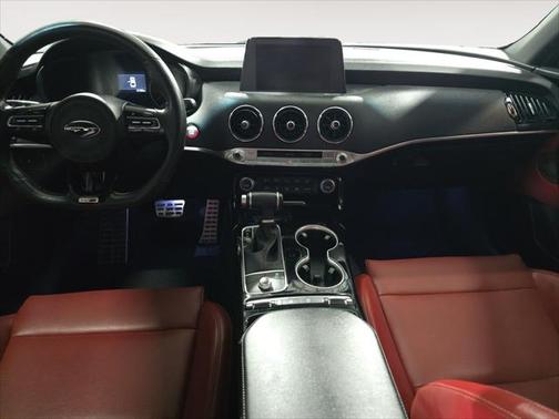 2021 Kia Stinger GT-Line