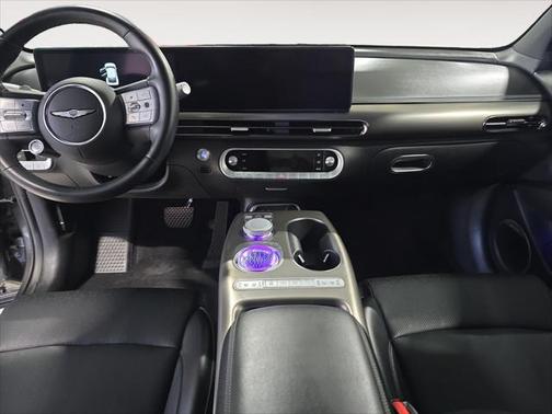 2023 Genesis GV60 Advanced AWD