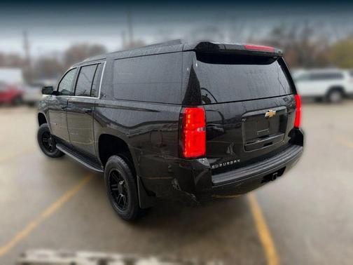2017 Chevrolet Suburban LT