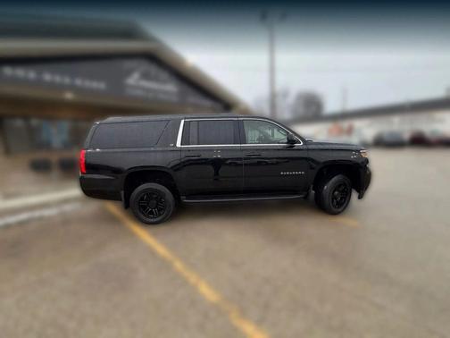 2017 Chevrolet Suburban LT