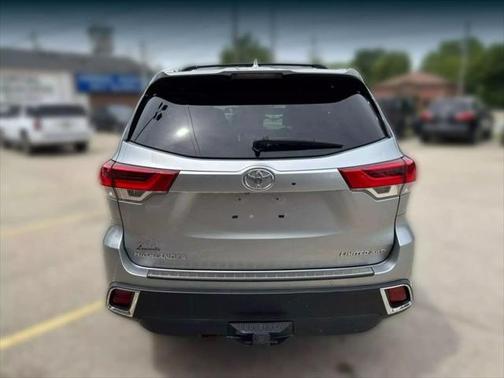 2018 Toyota Highlander Limited Platinum