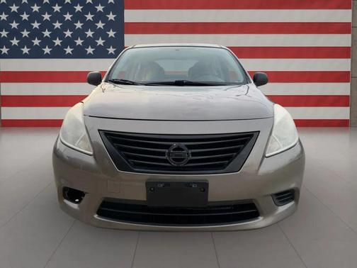 2013 Nissan Versa 1.6 S+