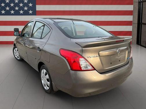 2013 Nissan Versa 1.6 S+