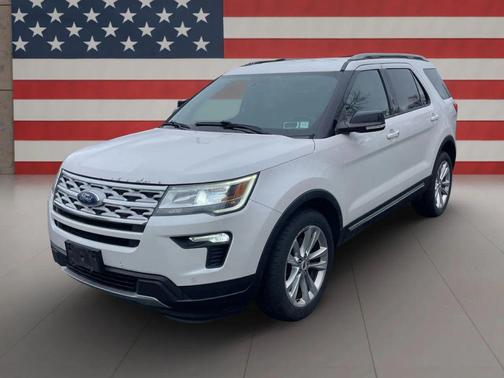 White 2018 Ford Explorer XLT