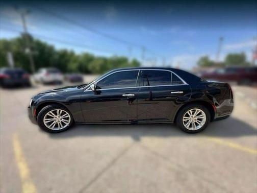 2017 Chrysler 300C Base