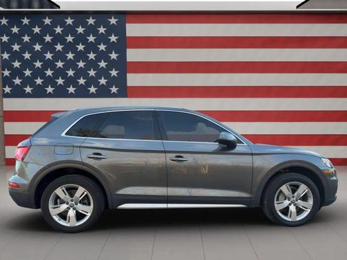 2018 Audi Q5 2.0T Tech Premium