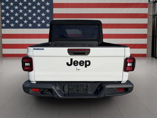 2020 Jeep Gladiator Sport S