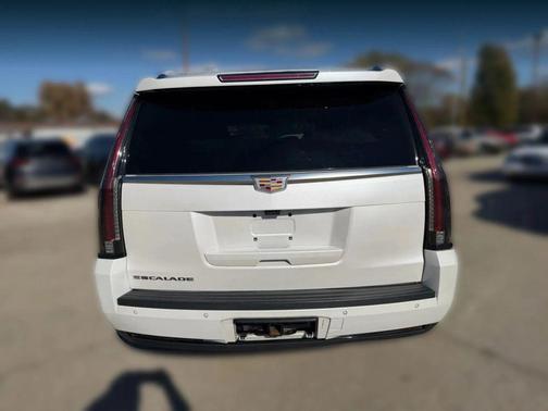 2019 Cadillac Escalade Platinum