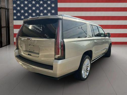 2016 Cadillac Escalade ESV Sport Platinum