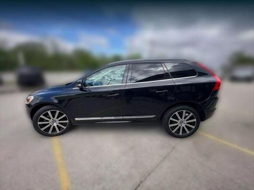 2017 Volvo XC60 T6 Inscription