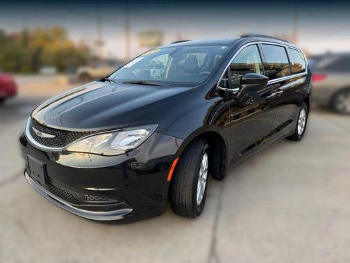 2021 Chrysler Voyager LXI