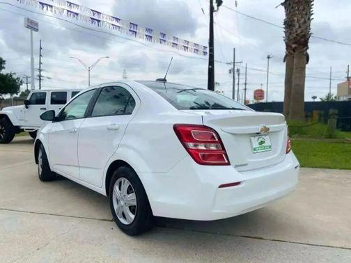 2017 Chevrolet Sonic LS