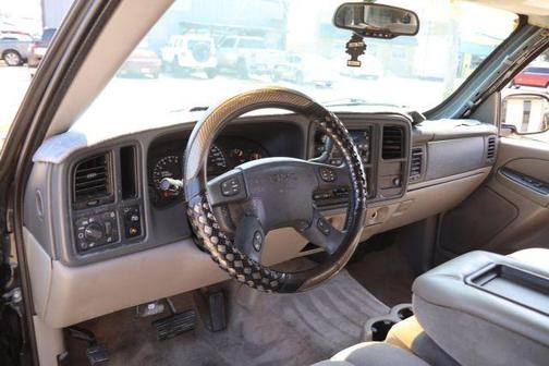 2005 GMC Yukon XL SLE