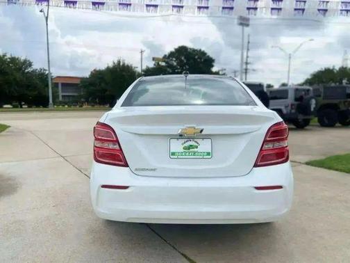 2017 Chevrolet Sonic LS