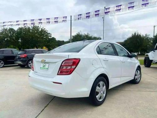 2017 Chevrolet Sonic LS