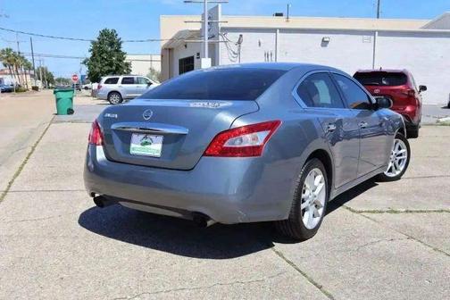 2010 Nissan Maxima S
