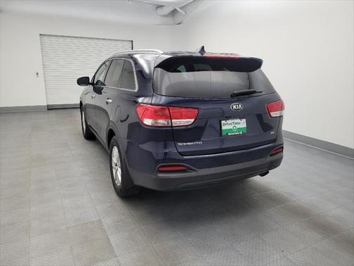 2018 Kia Sorento LX
