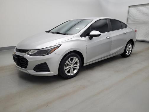 Silver Ice Metallic 2019 Chevrolet Cruze LT