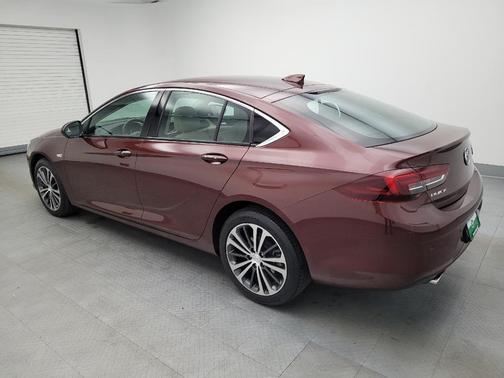 2018 Buick Regal Sportback Essence