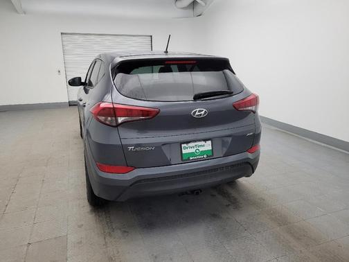 2018 Hyundai TUCSON SE