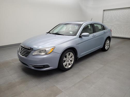 2013 Chrysler 200 Touring
