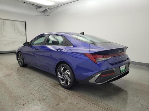 2025 Hyundai ELANTRA SEL