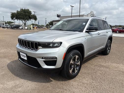 2023 Jeep Grand Cherokee BASE