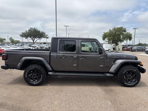 Granite Crystal Clearcoat Metallic 2023 Jeep Gladiator SPORT