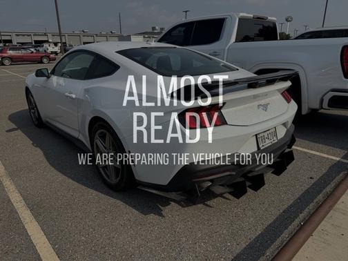 2024 Ford Mustang ECOBOOST PREMIUM