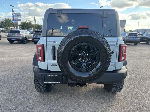 2024 Ford Bronco WILDTRAK