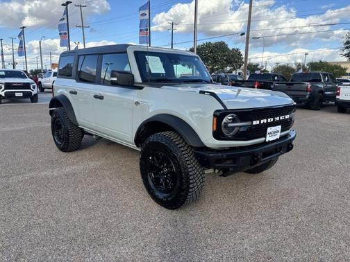 2024 Ford Bronco WILDTRAK