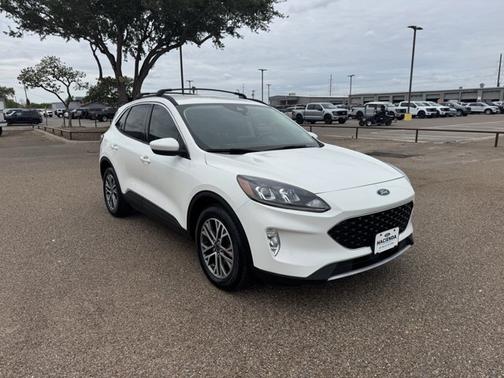 STAR WHITE METALLIC TRI-COA 2022 Ford Escape SEL