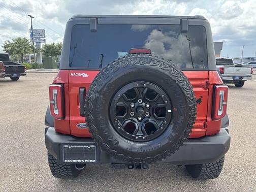 2023 Ford Bronco WILDTRAK