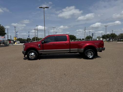 RAPID RED 2022 Ford F-350 KING RANCH