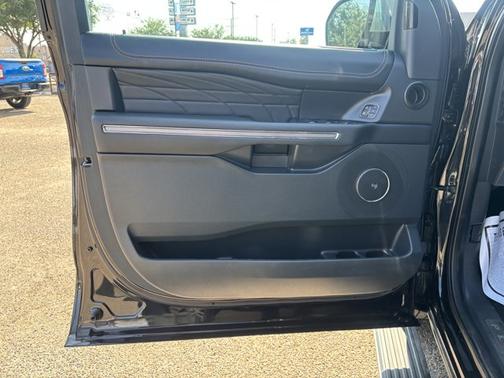 2022 Ford Expedition PLATINUM