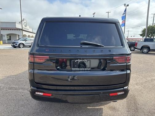 Diamond Black 2023 Jeep Wagoneer SERIES II