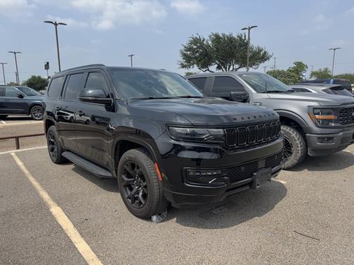 Diamond Black 2023 Jeep Wagoneer SERIES II