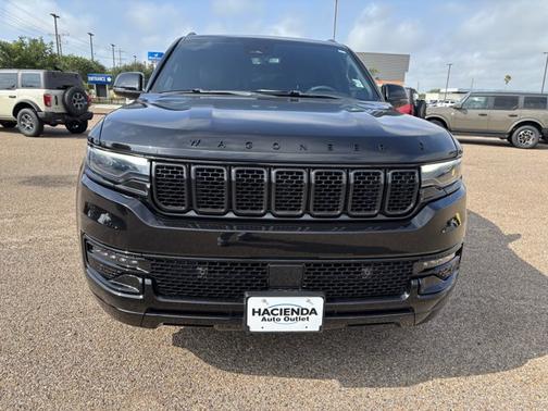 Diamond Black 2023 Jeep Wagoneer SERIES II