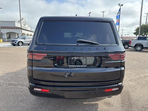 Diamond Black 2023 Jeep Wagoneer SERIES II