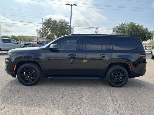 Diamond Black 2023 Jeep Wagoneer SERIES II