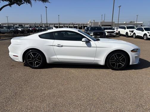 2022 Ford Mustang ECOBOOST