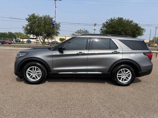 CARBONIZED GRAY METALLIC 2025 Ford Explorer ACTIVE