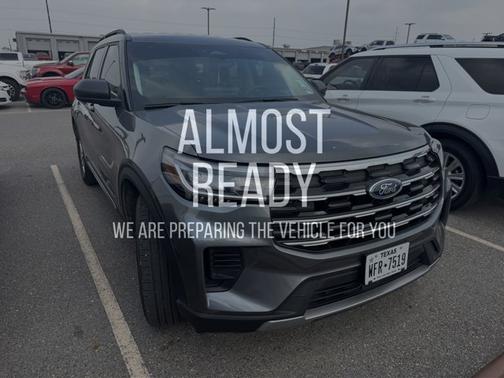 CARBONIZED GRAY METALLIC 2025 Ford Explorer ACTIVE