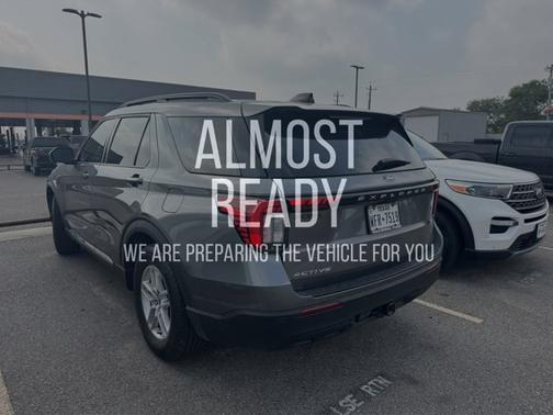 CARBONIZED GRAY METALLIC 2025 Ford Explorer ACTIVE