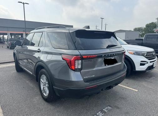 CARBONIZED GRAY METALLIC 2025 Ford Explorer ACTIVE
