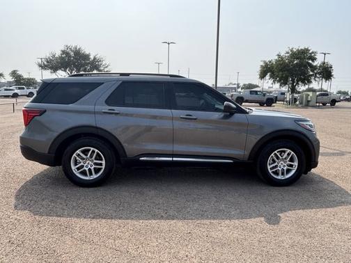 CARBONIZED GRAY METALLIC 2025 Ford Explorer ACTIVE